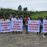 Masyarakat Kaureh-Yapsi Palang PT Sinar Mas Karena 32 Tahun Tidak Mengubris Mereka